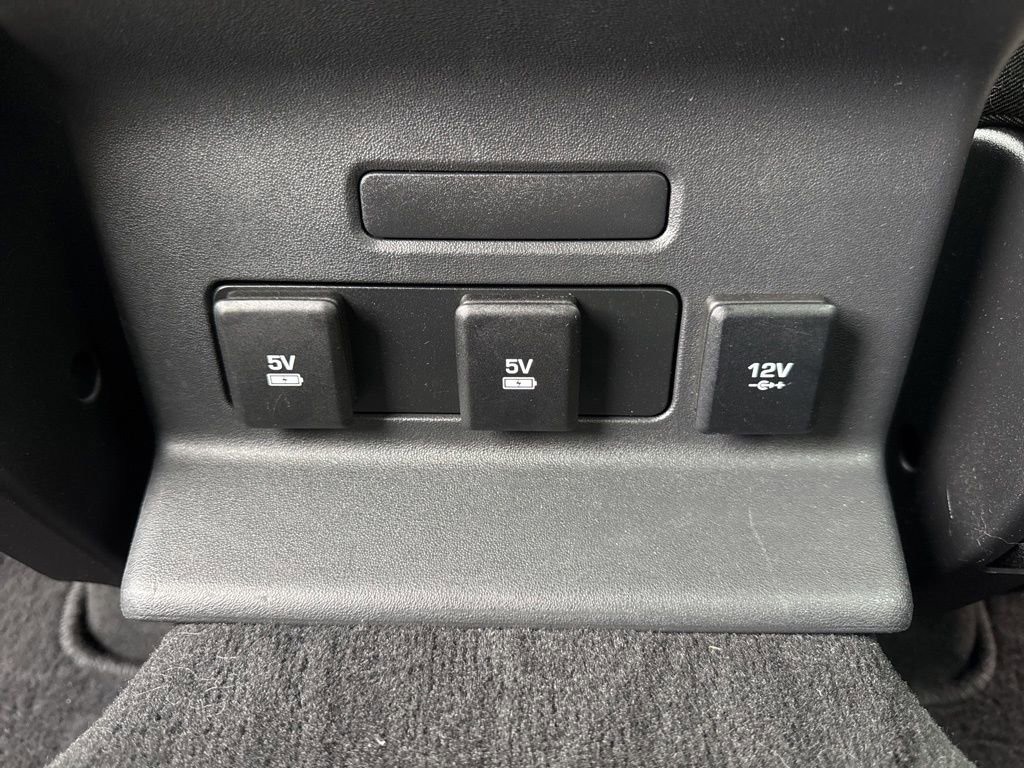 Used 2019 Land Rover Range Rover Velar R-Dynamic HSE image 25