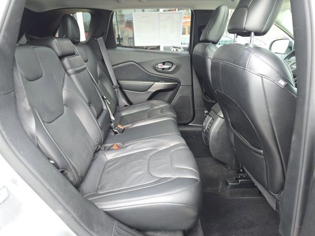 Used 2019 Jeep Cherokee Limited image 40