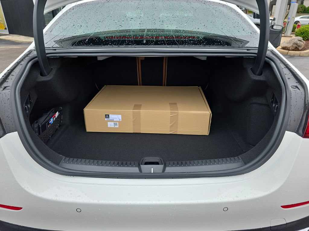 New 2026 Mercedes-Benz E 350 4MATIC Sedan image 14