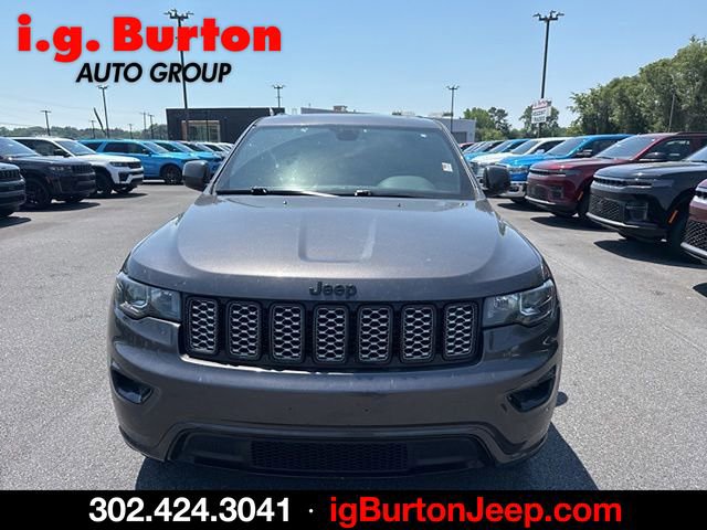 Used 2019 Jeep Grand Cherokee Altitude AWD/4WD image 8