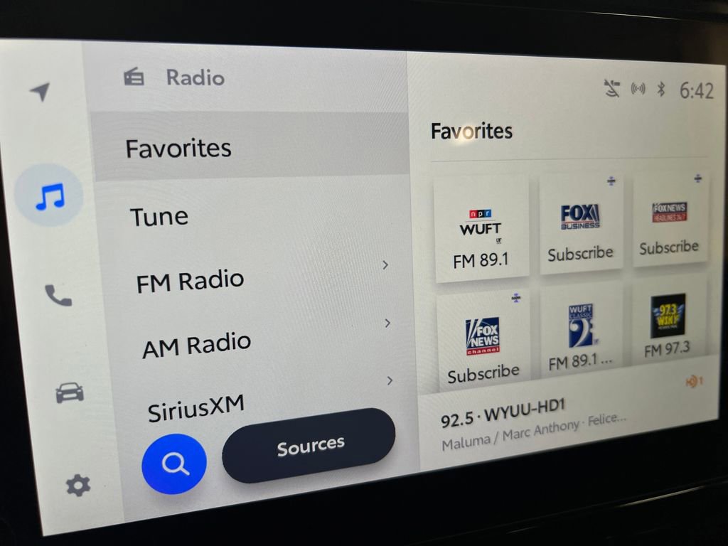 Used 2024 Toyota Corolla XLE FWD image 20