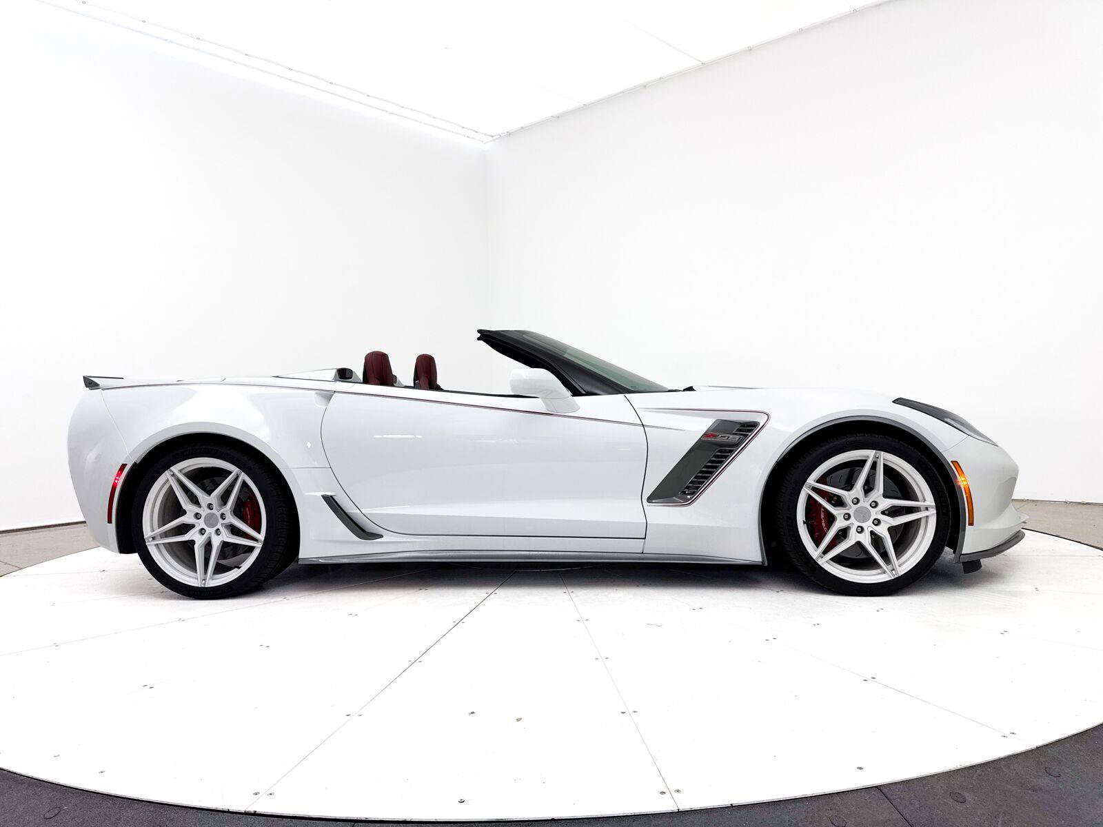 Used 2017 Chevrolet Corvette Z06 RWD image 36