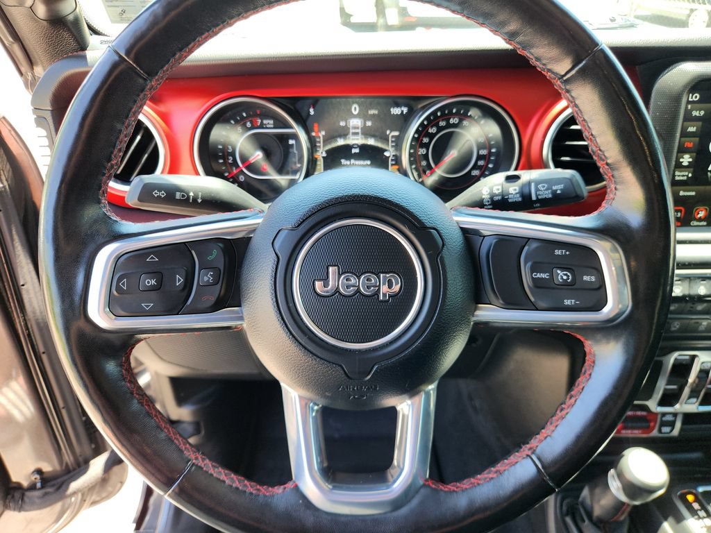 Used 2022 Jeep Wrangler Unlimited Rubicon w/ LED Lighting Group AWD/4WD image 19