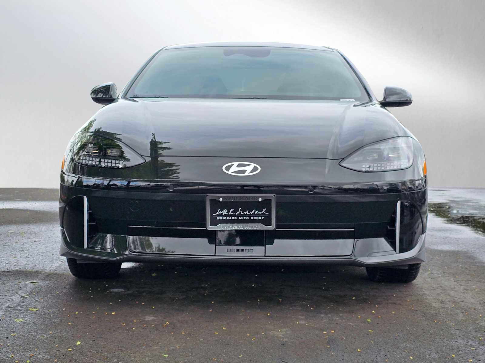 Used 2024 Hyundai Ioniq 6 SEL AWD/4WD image 8