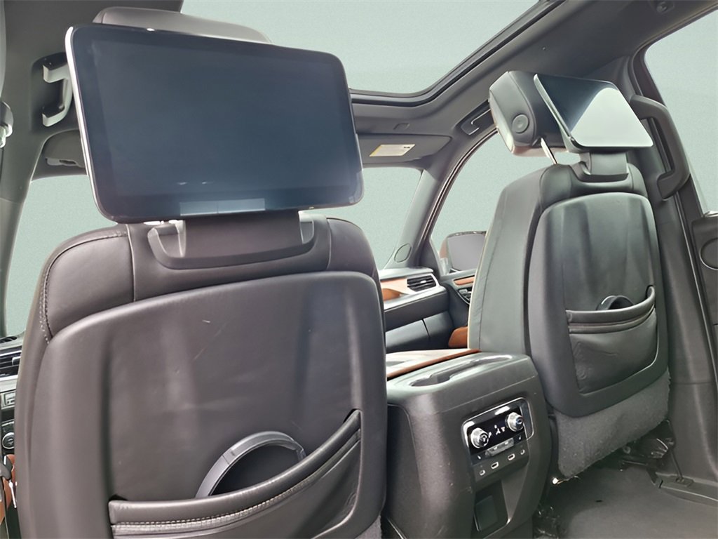 Used 2023 GMC Yukon Denali Ultimate image 12