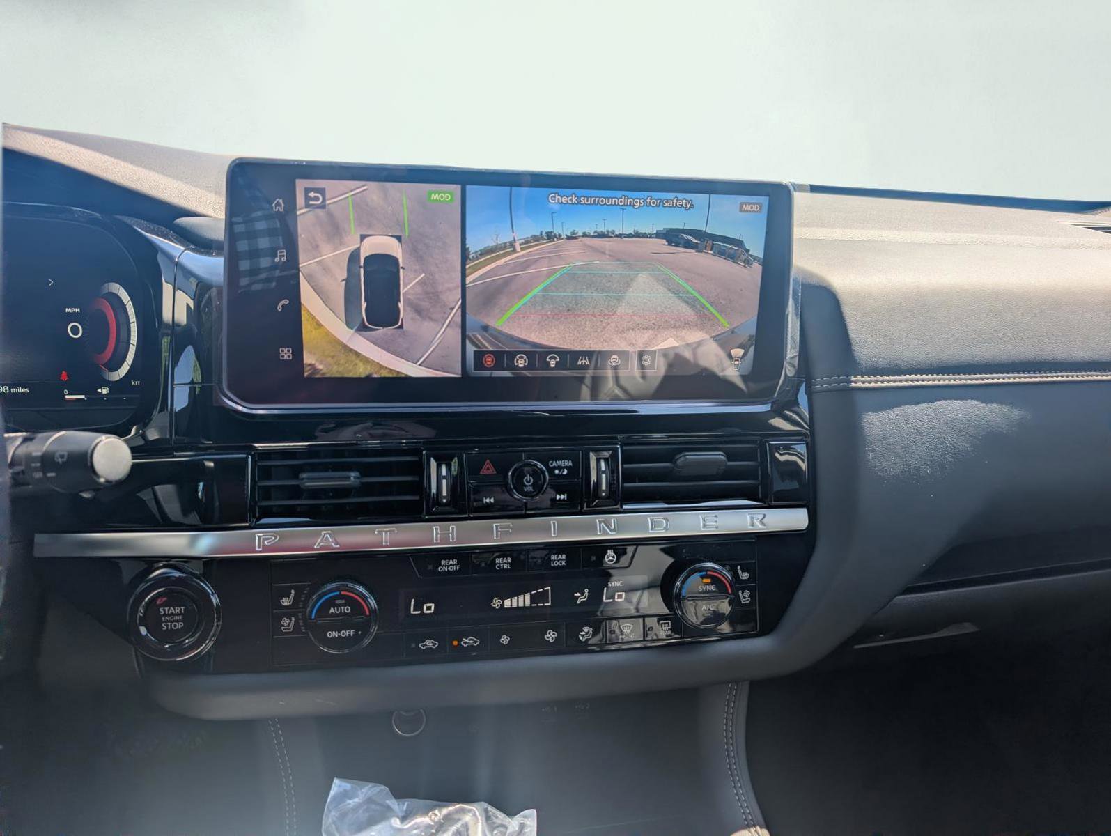 New 2026 Nissan Pathfinder Platinum AWD/4WD image 7