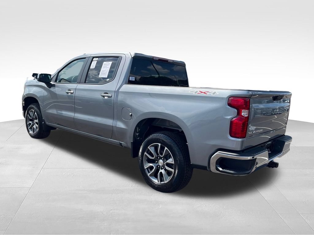 Used 2023 Chevrolet Silverado 1500 LT AWD/4WD image 4