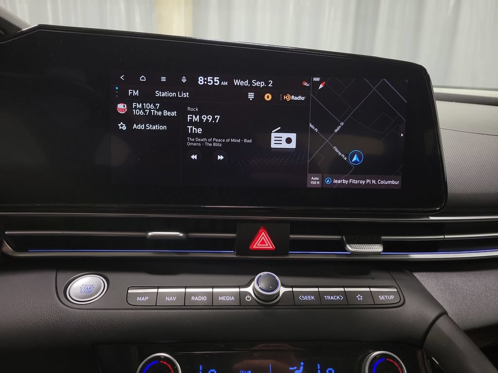 Used 2025 Hyundai Elantra SEL FWD image 23