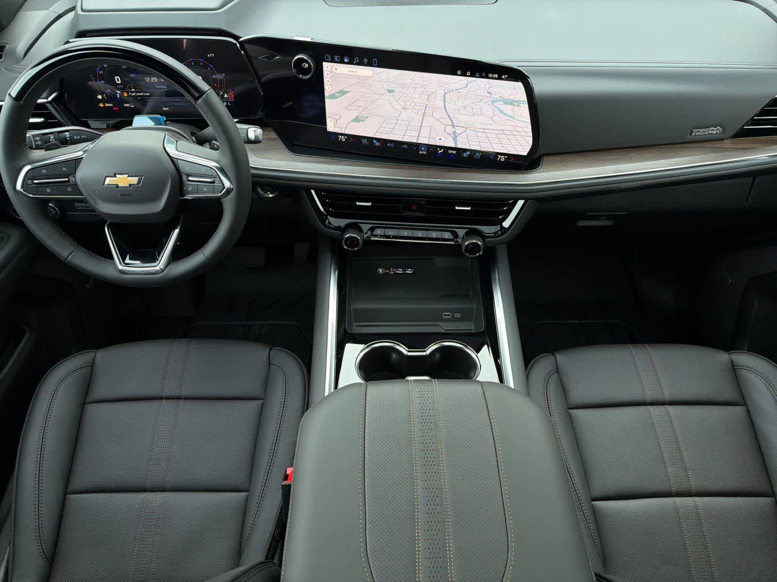 New 2026 Chevrolet Suburban High Country AWD/4WD image 3