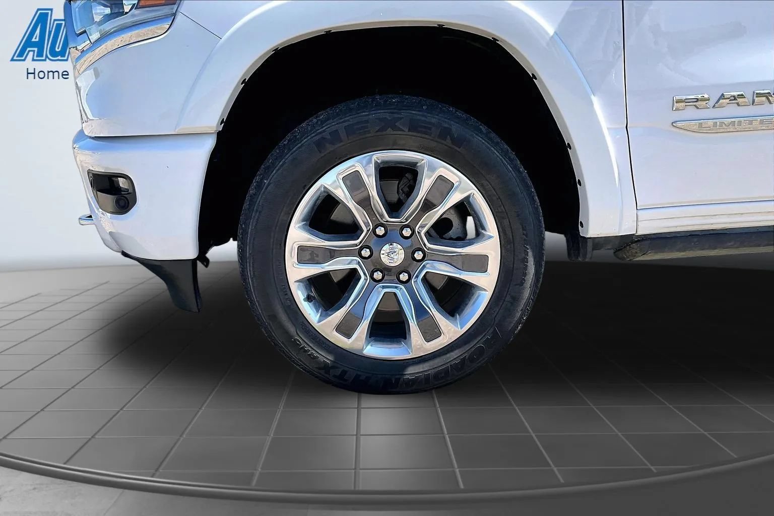 Used 2022 RAM 1500 Limited w/ Body Color Bumper Group AWD/4WD image 31