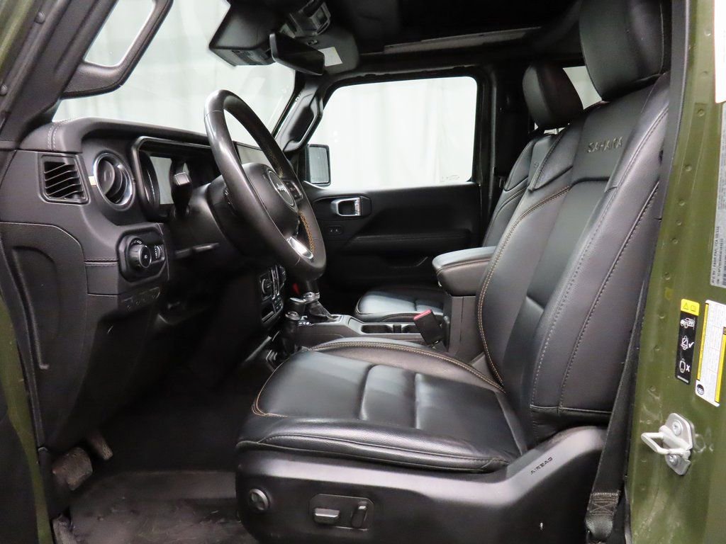 Used 2024 Jeep Wrangler Unlimited Sahara w/ Technology Group image 9