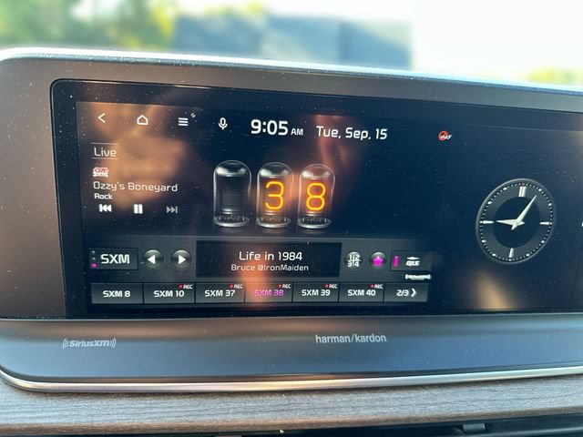 Used 2022 Kia Telluride SX w/ Nightfall Edition Package AWD/4WD image 18