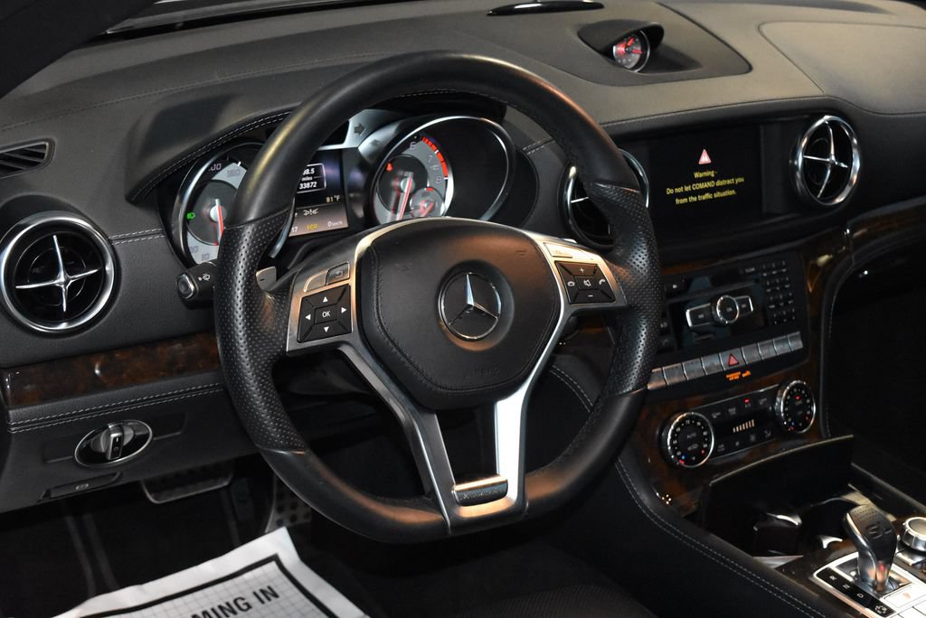 Used 2013 Mercedes-Benz SL 550 image 2