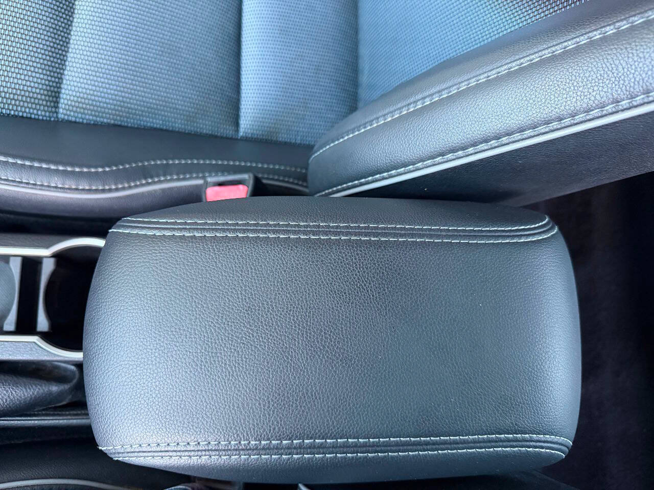 Used 2015 Toyota Corolla S FWD image 31