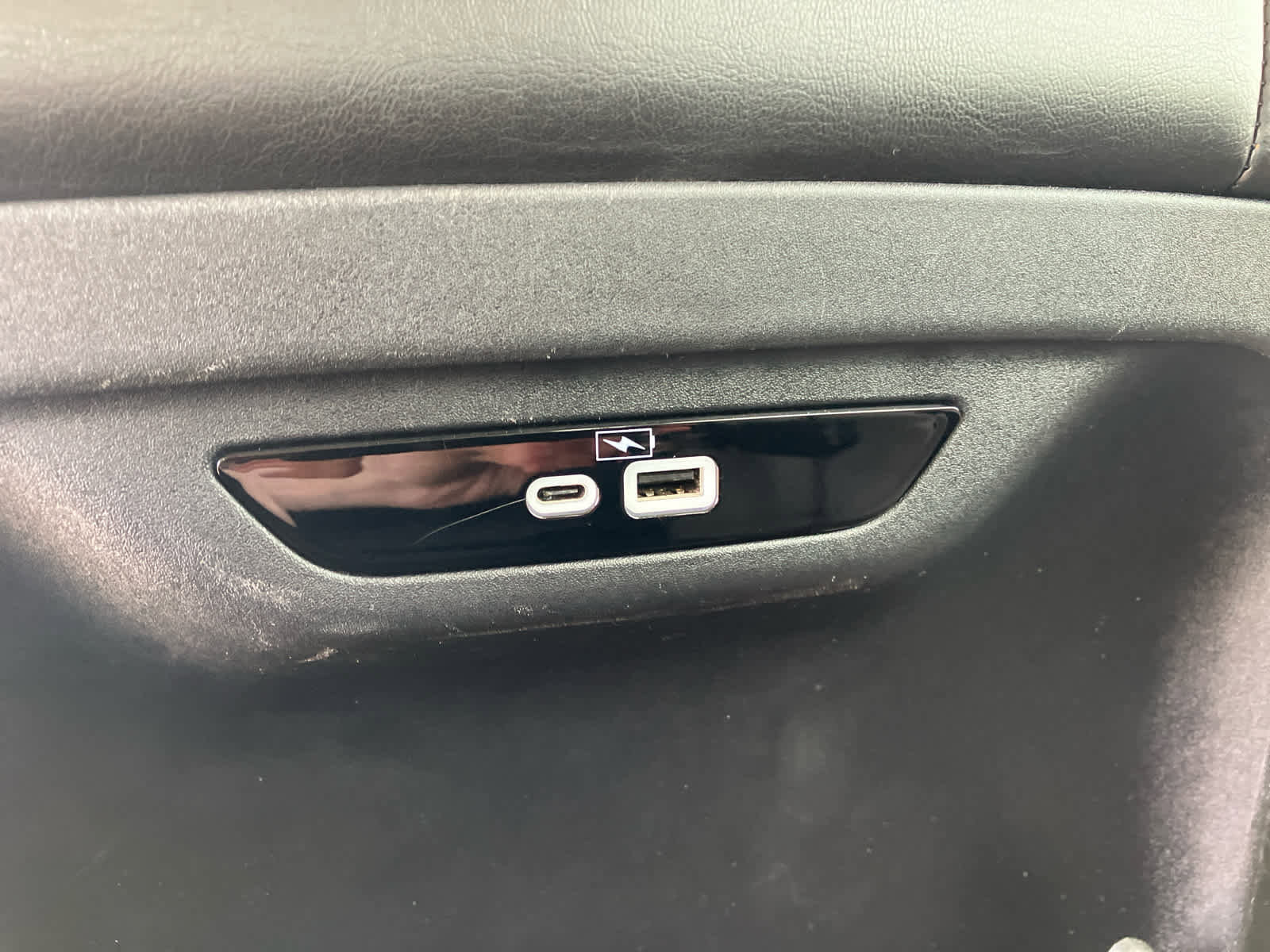 Used 2023 Chrysler Pacifica Touring-L image 35