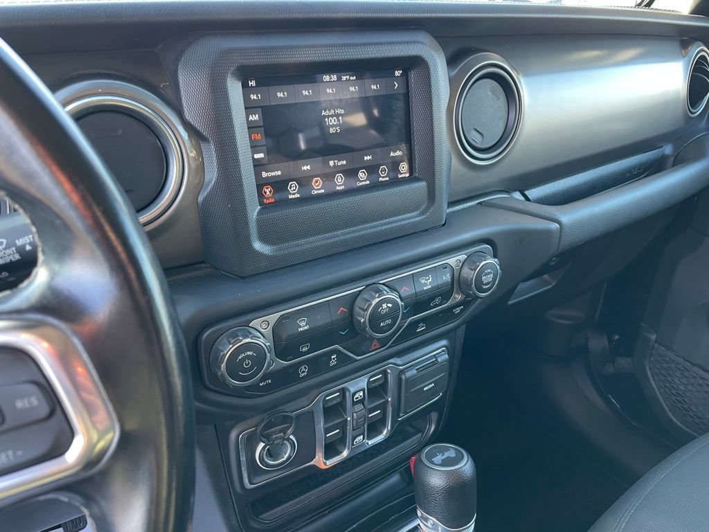 Used 2021 Jeep Wrangler Unlimited Sahara AWD/4WD image 14