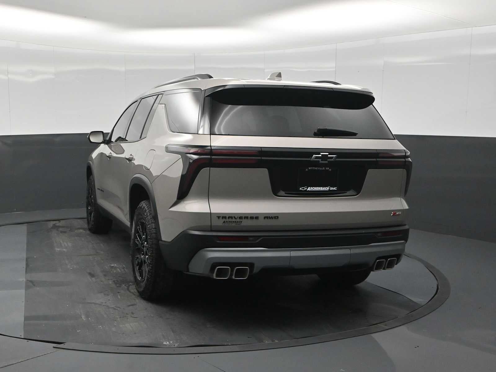 Used 2026 Chevrolet Traverse Z71 w/ Driver Confidence Package AWD/4WD image 3