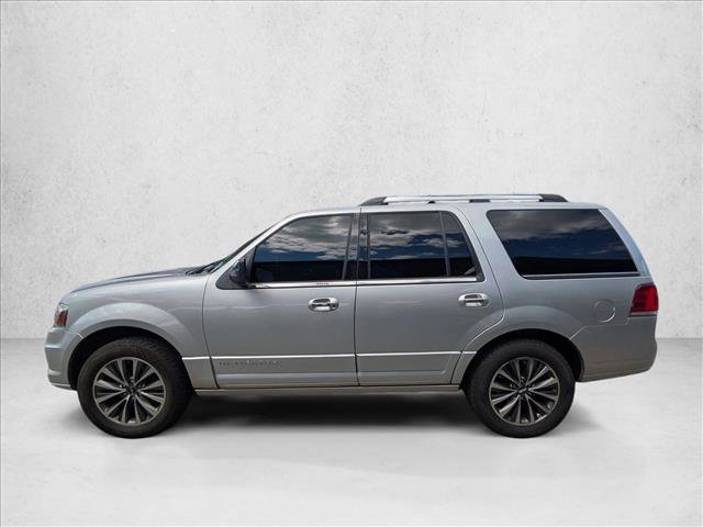 Used 2016 Lincoln Navigator Select AWD/4WD image 8