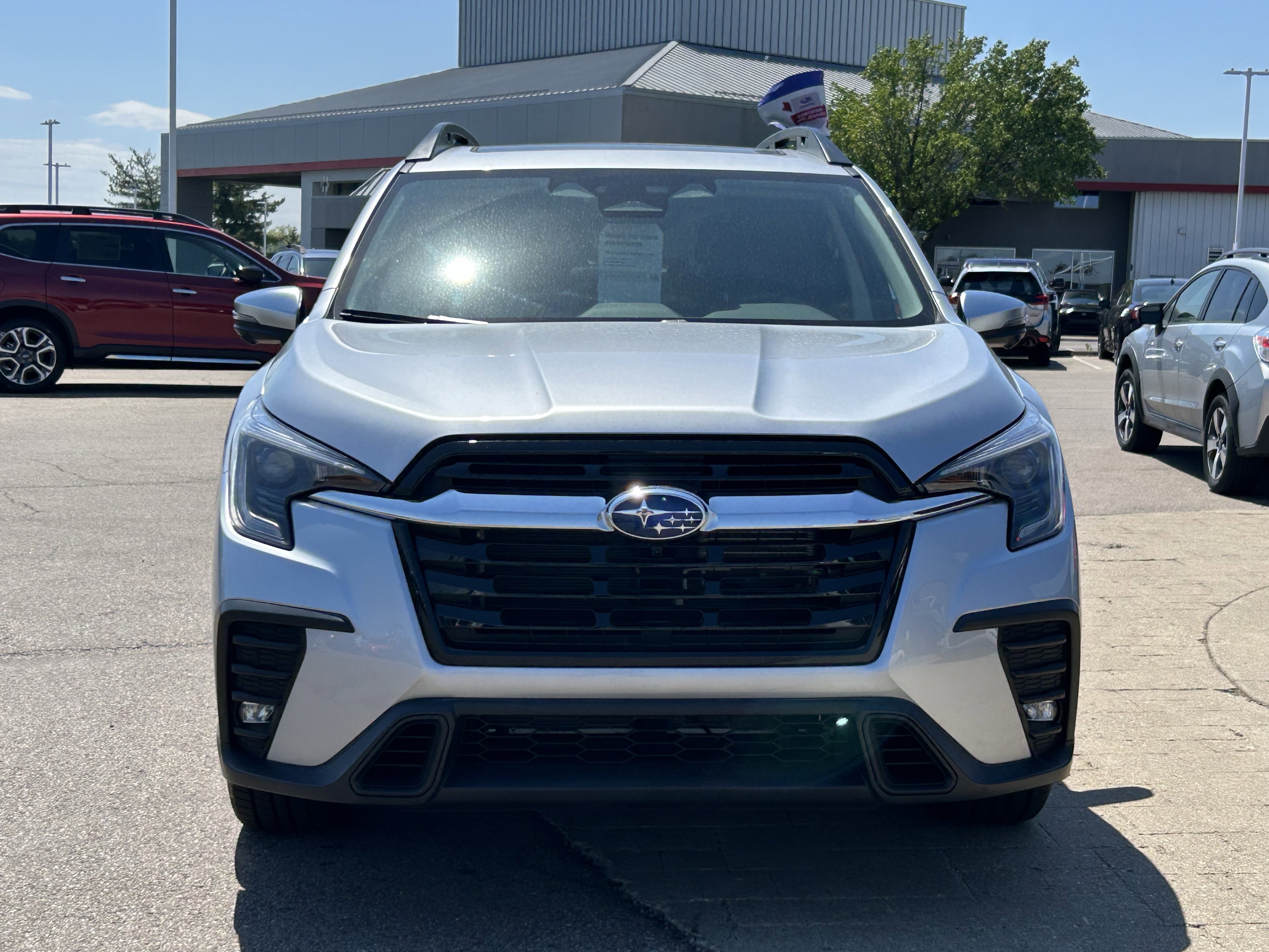 Certified 2023 Subaru Ascent Limited w/ Technology Package AWD/4WD image 2