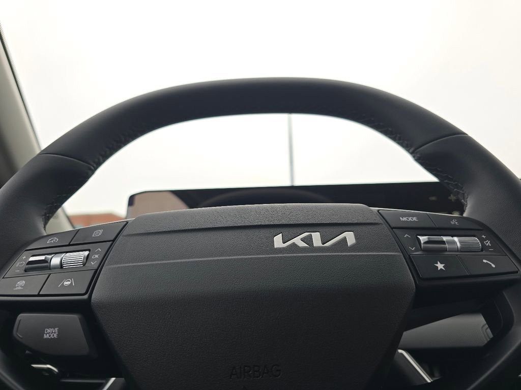 New 2025 Kia K4 EX image 23