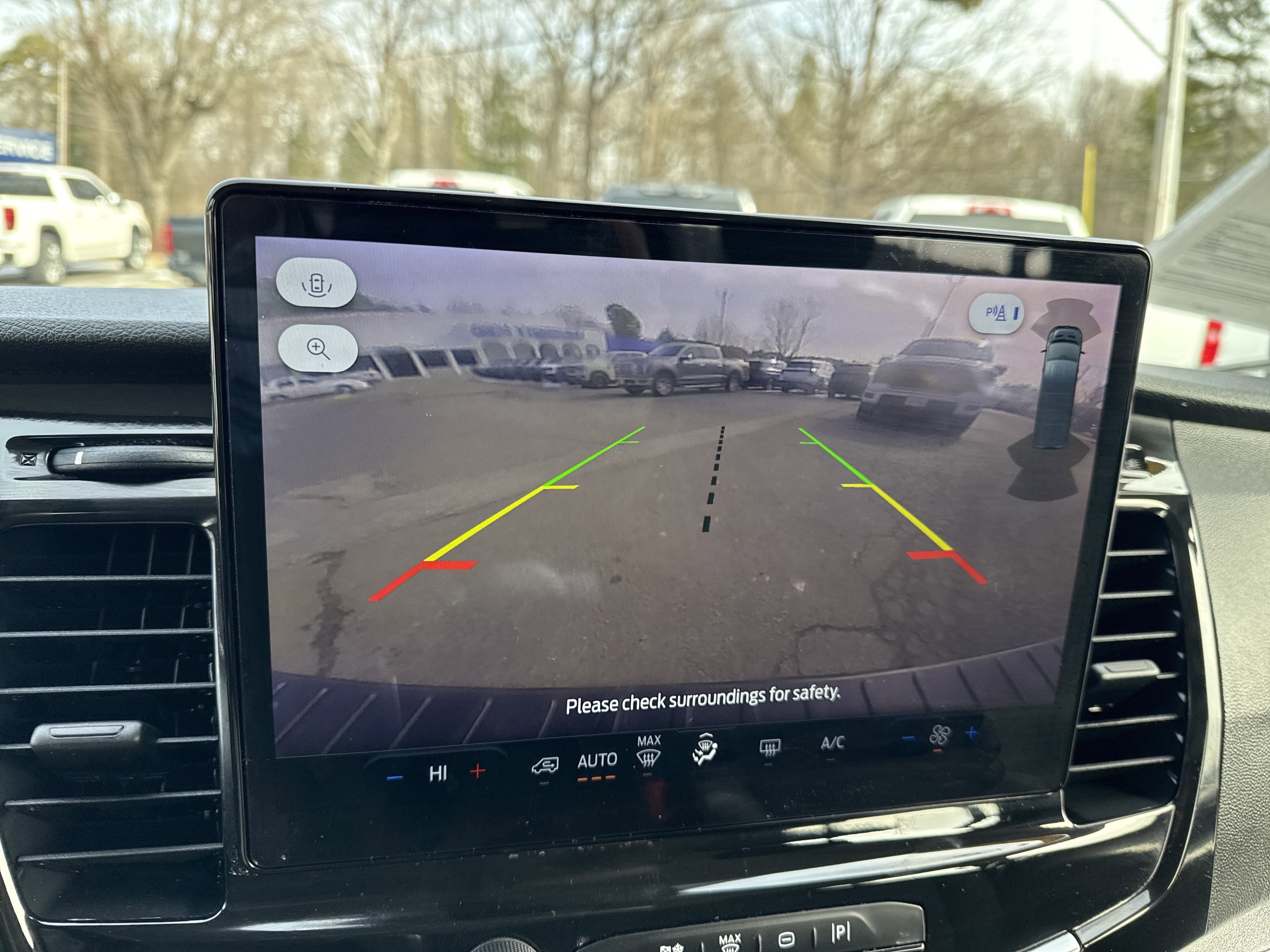 Used 2025 Ford Transit 350 XLT image 24