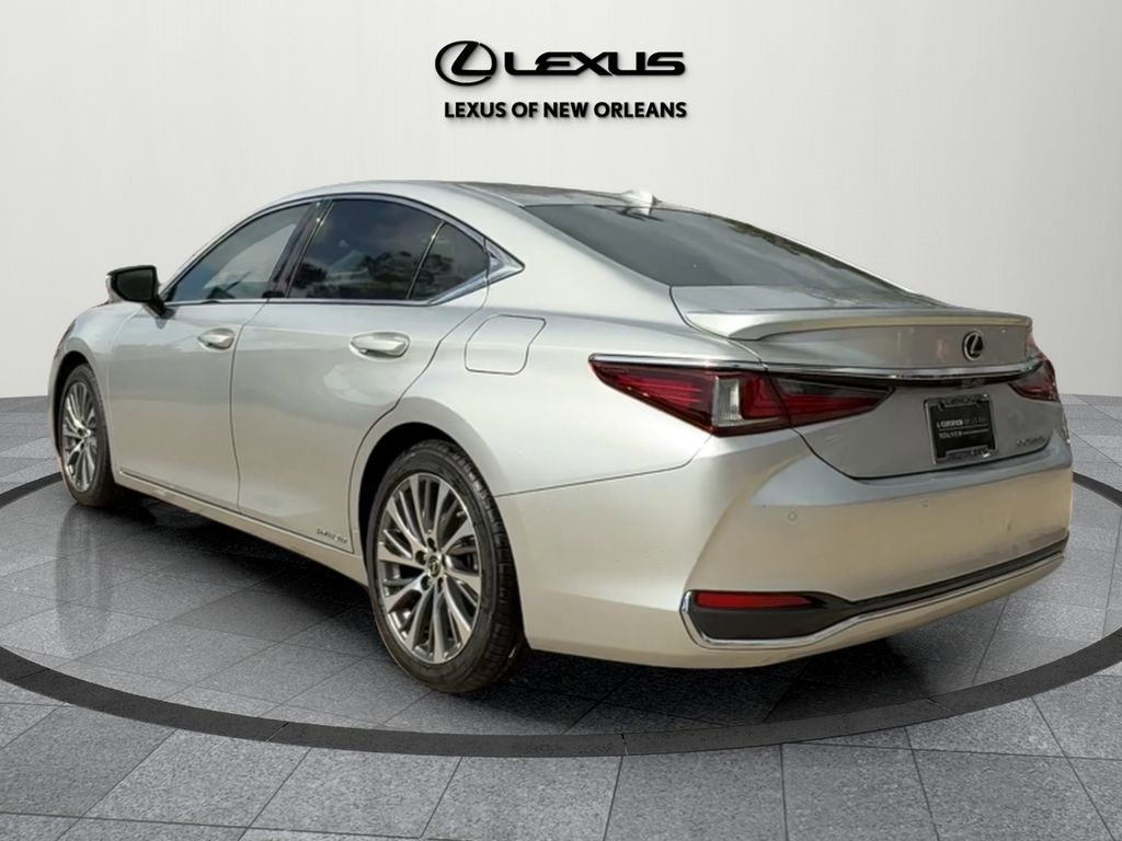 Used 2020 Lexus ES 300h w/ Premium Package image 5
