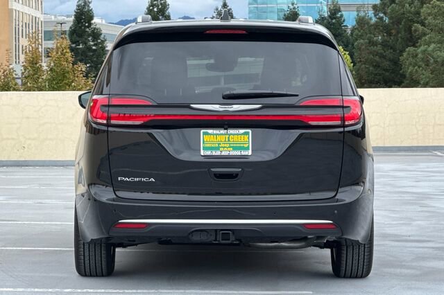 New 2026 Chrysler Pacifica Pinnacle w/ Trailer Tow Group image 5
