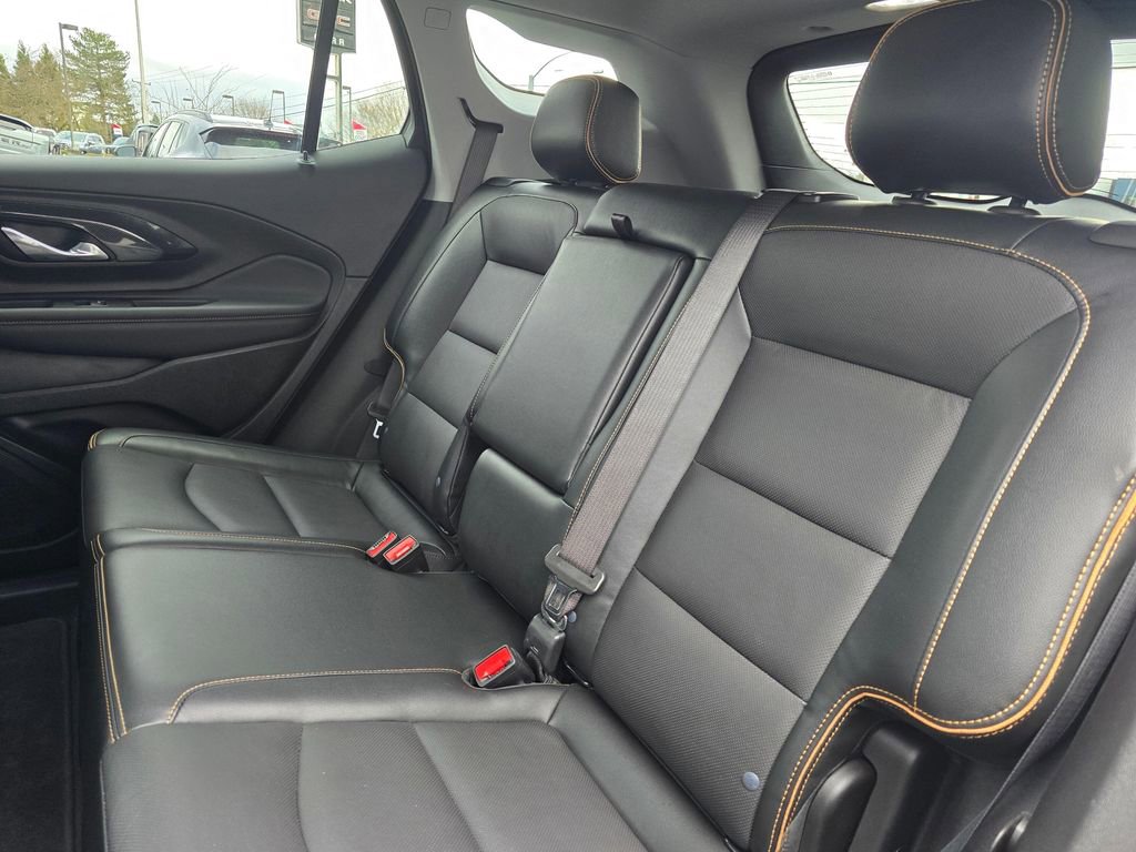 Used 2024 GMC Terrain AT4 w/ Tech Package image 17