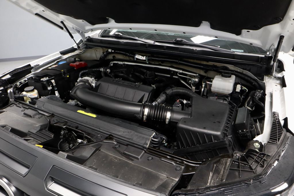 Certified 2025 Nissan Frontier S image 15