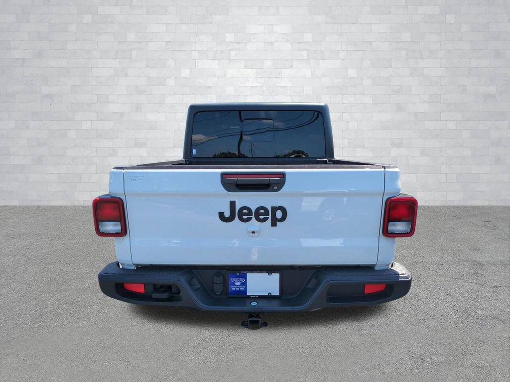 Used 2023 Jeep Gladiator Sport AWD/4WD image 6