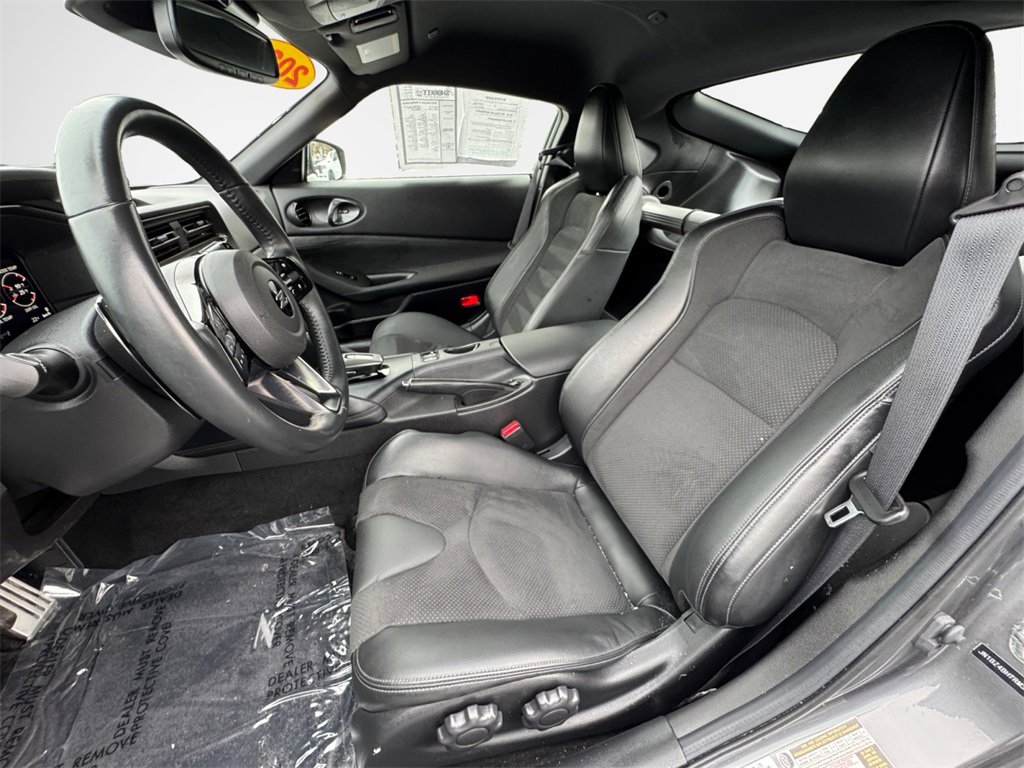Used 2024 Nissan Z Performance w/ Floor Mat Package image 25