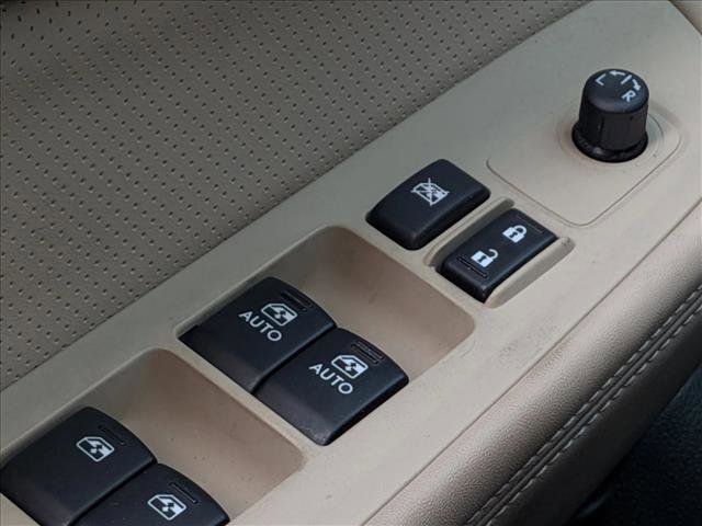 Used 2017 Subaru Legacy 3.6R Limited image 12