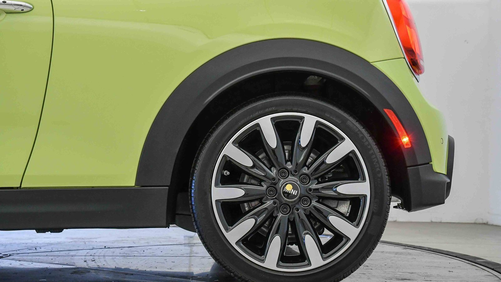 Certified 2023 MINI Cooper S image 11