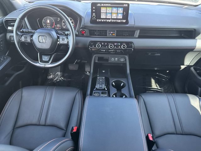 Certified 2025 Honda Pilot TrailSport image 17