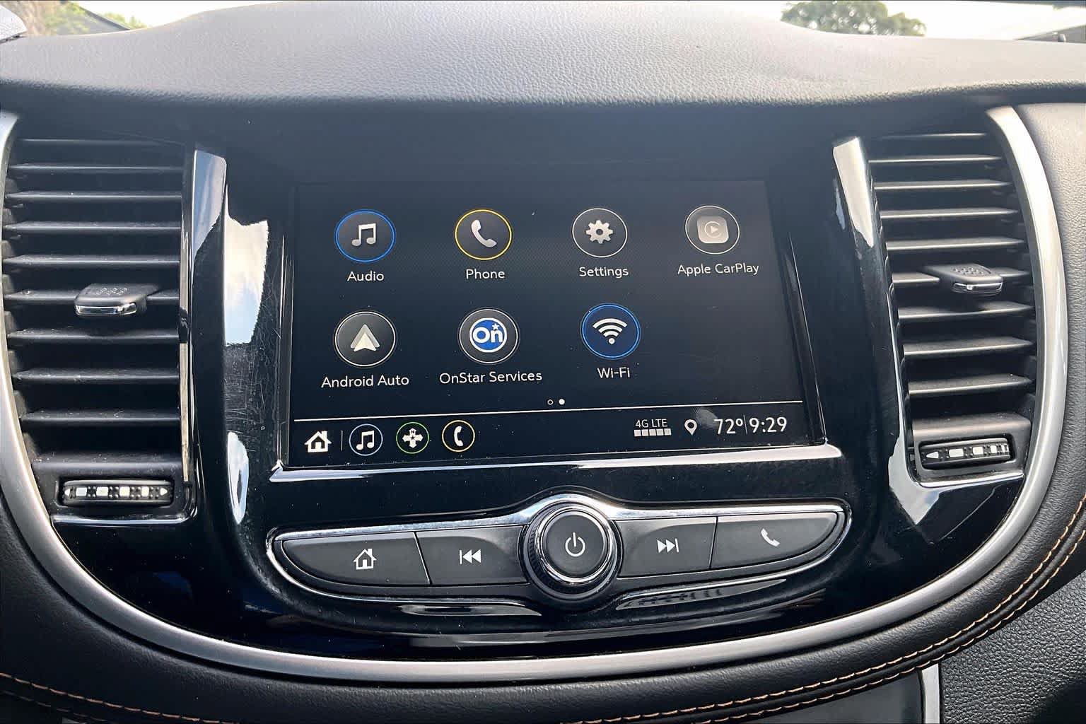 Used 2019 Chevrolet Trax LT w/ LT Convenience Package FWD image 35