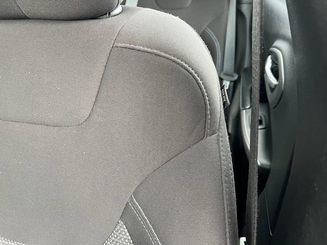 Used 2019 Jeep Cherokee Sport w/ Cold Weather Group image 13