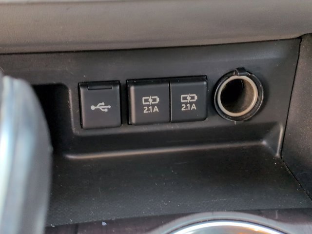 Certified 2021 Toyota Highlander Limited image 25