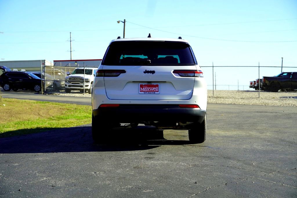 New 2025 Jeep Grand Cherokee L Altitude image 7