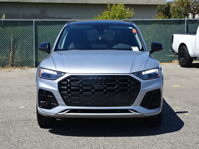 Used 2023 Audi Q5 2.0T Premium Plus w/ Premium Plus Package AWD/4WD image 3