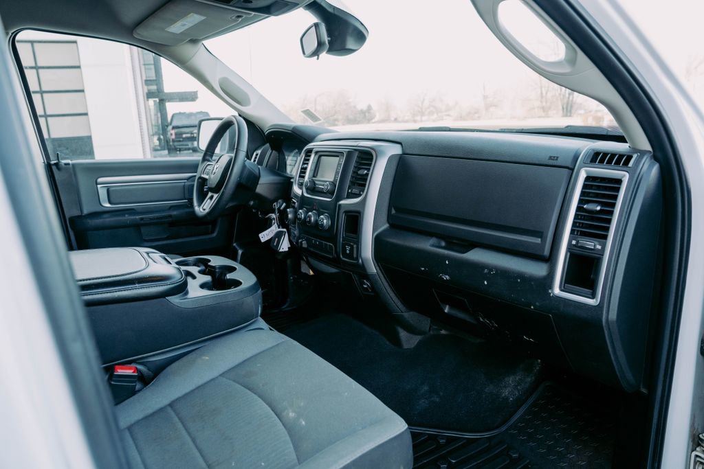 Used 2022 RAM 1500 Classic SLT w/ Protection Group image 17