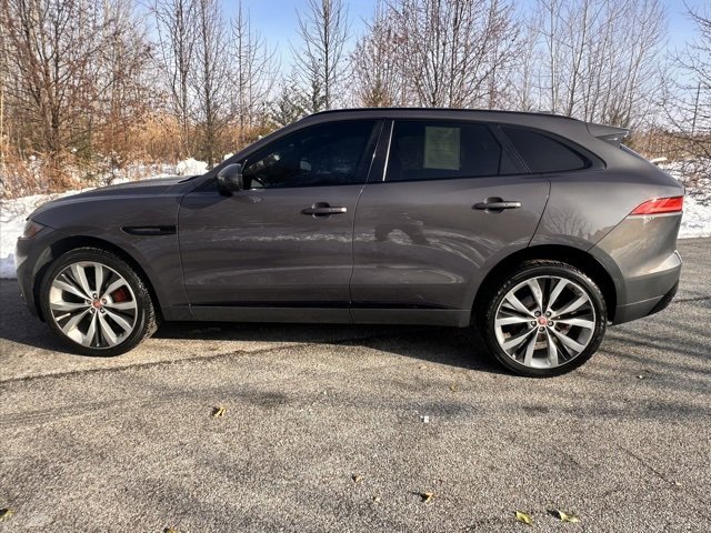 Used 2017 Jaguar F-PACE S image 8