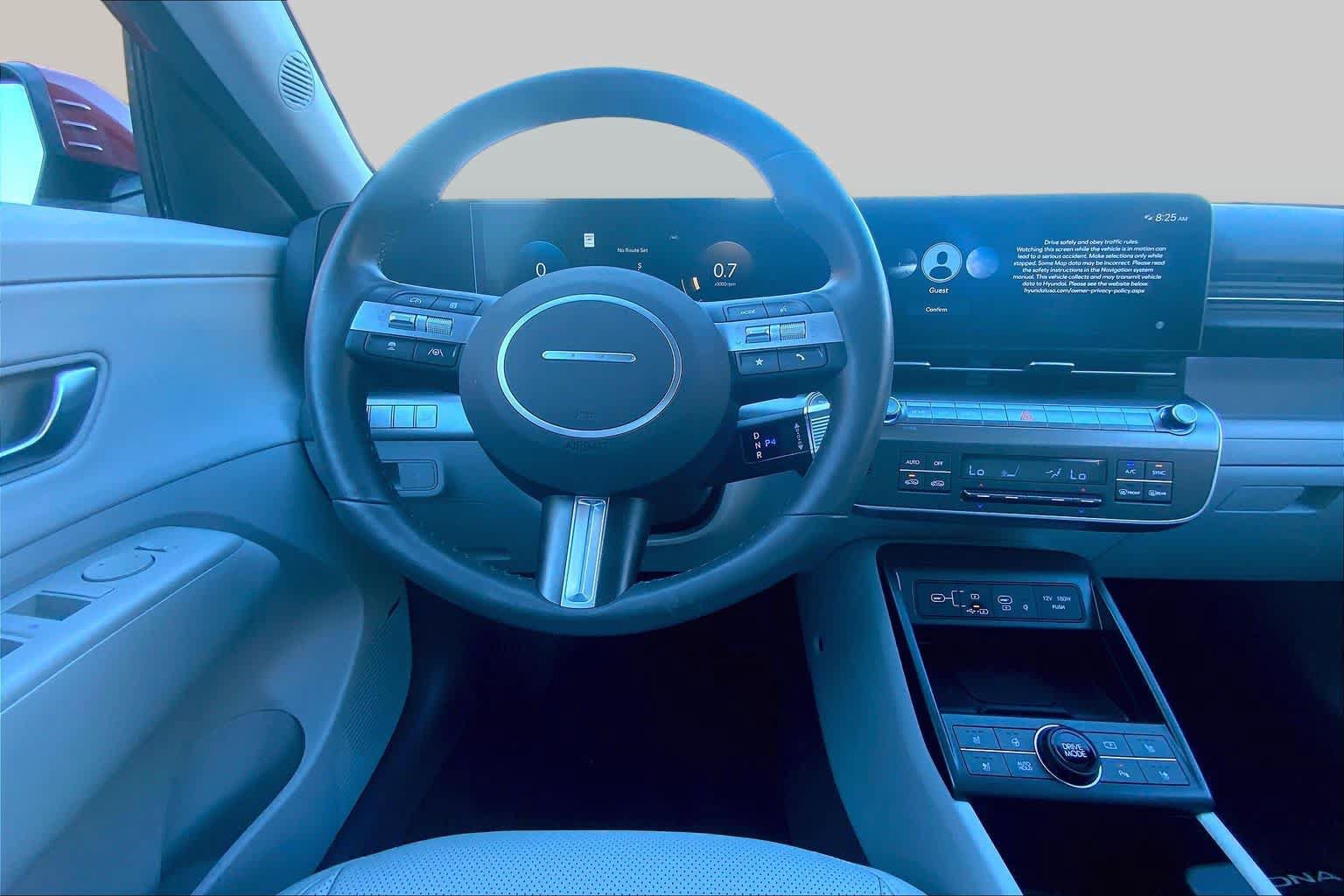 Used 2025 Hyundai Kona Limited FWD image 6