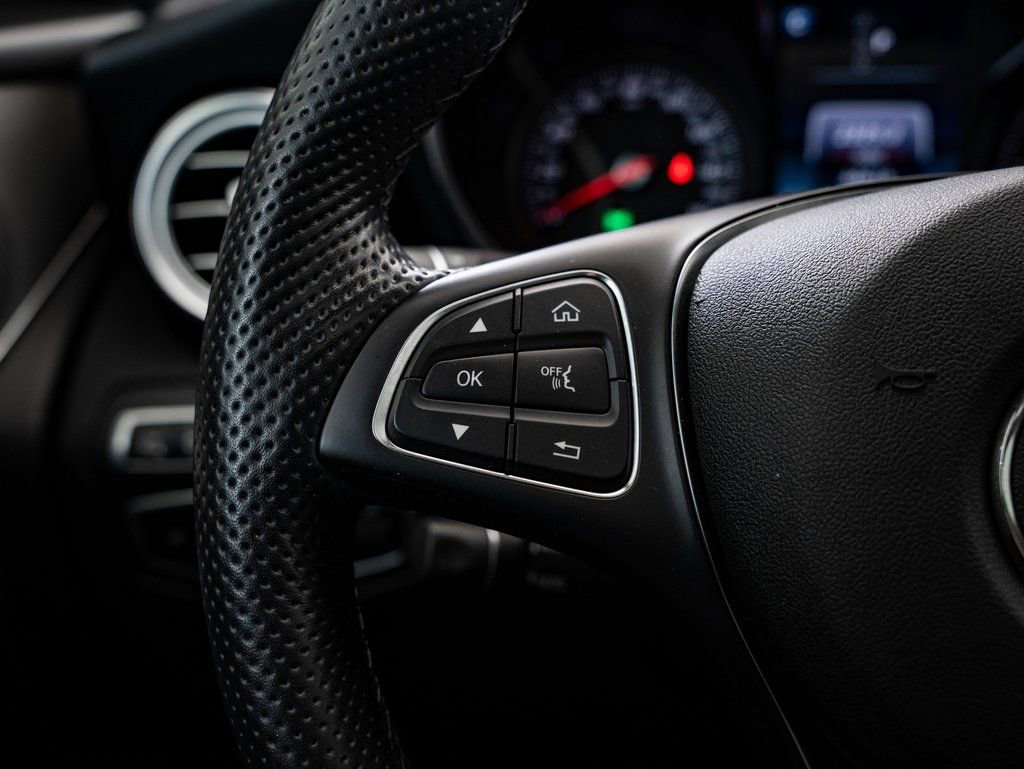 Used 2019 Mercedes-Benz GLC 300 4MATIC Coupe image 29