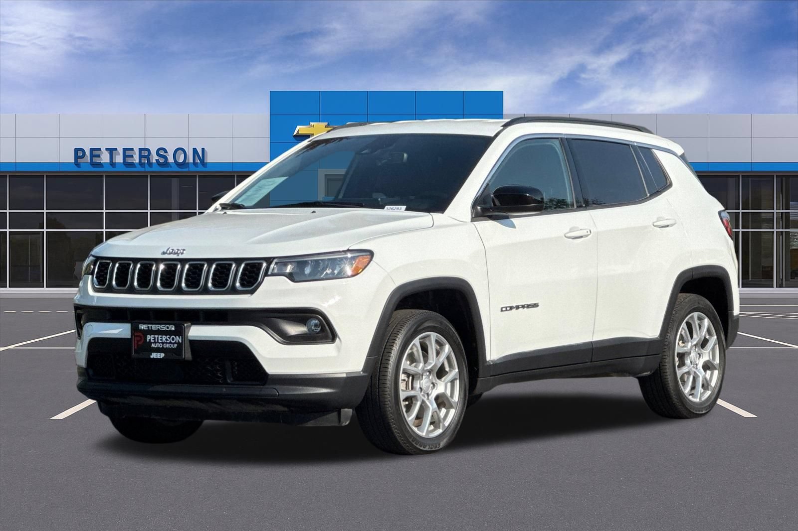 Used 2024 Jeep Compass Latitude AWD/4WD image 8