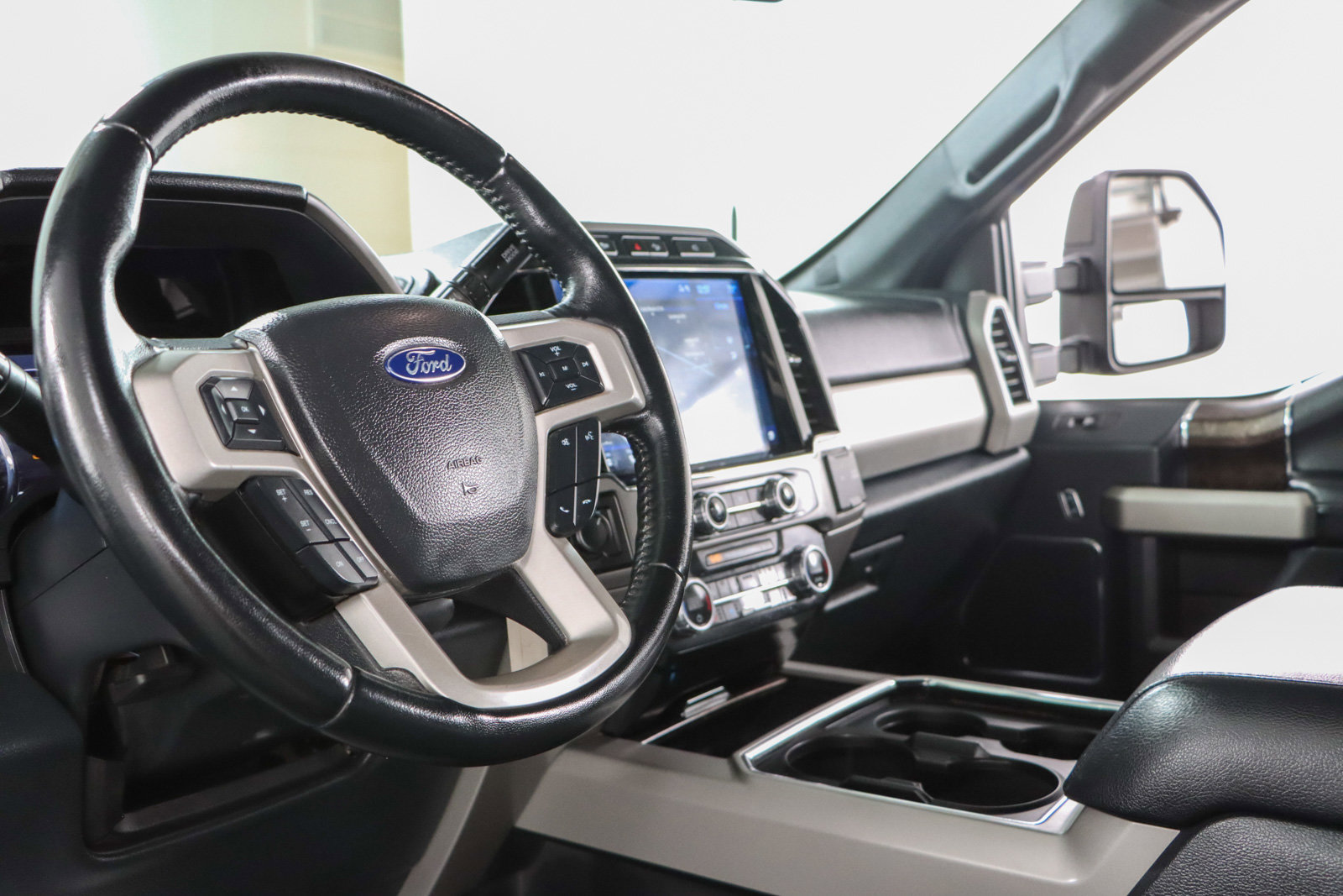 Used 2022 Ford F250 Lariat w/ Lariat Value Package image 24