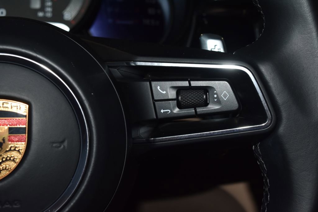 Used 2022 Porsche Macan image 19