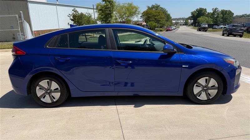 Used 2019 Hyundai Ioniq Blue FWD image 4
