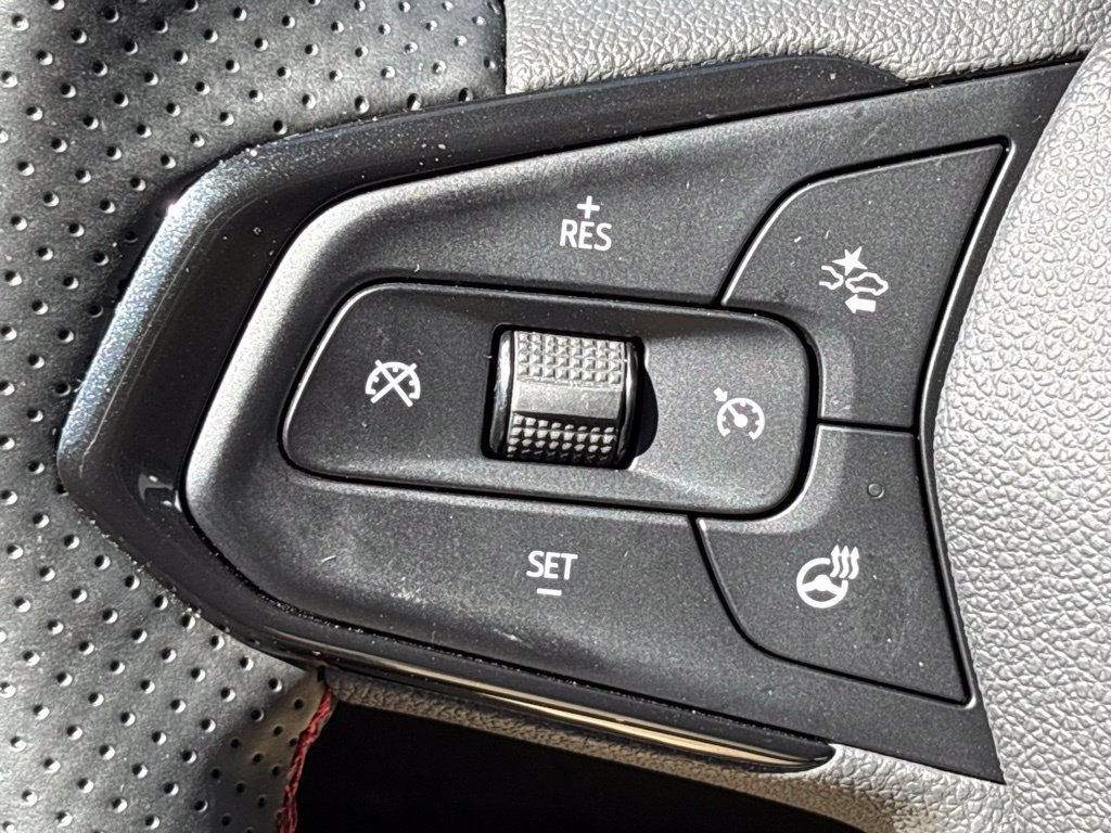 Certified 2026 Chevrolet Trax RS FWD image 20