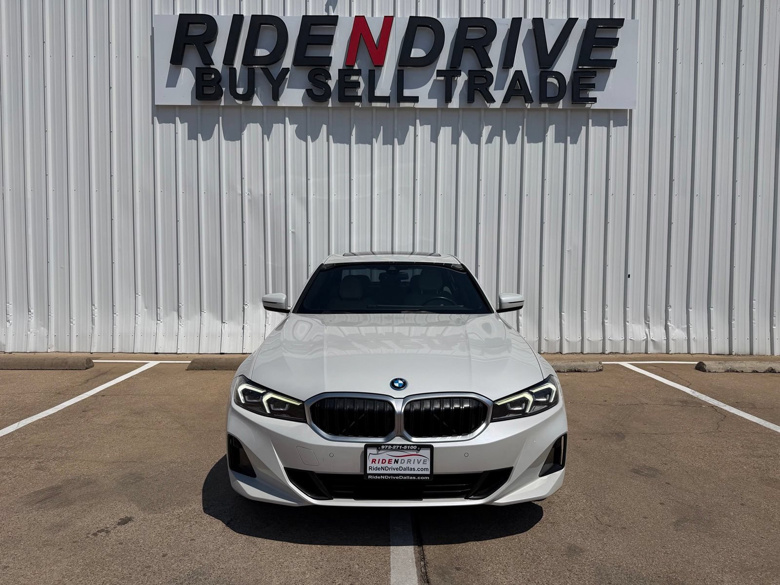 Used 2023 BMW 330e w/ Driving Assistance Package RWD image 10