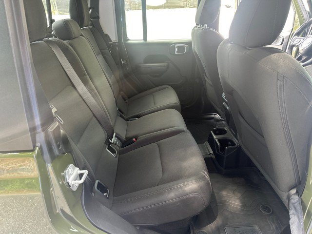 Used 2022 Jeep Gladiator Sport AWD/4WD image 17